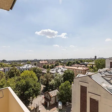 Superapart Chalubinskiego 9 *